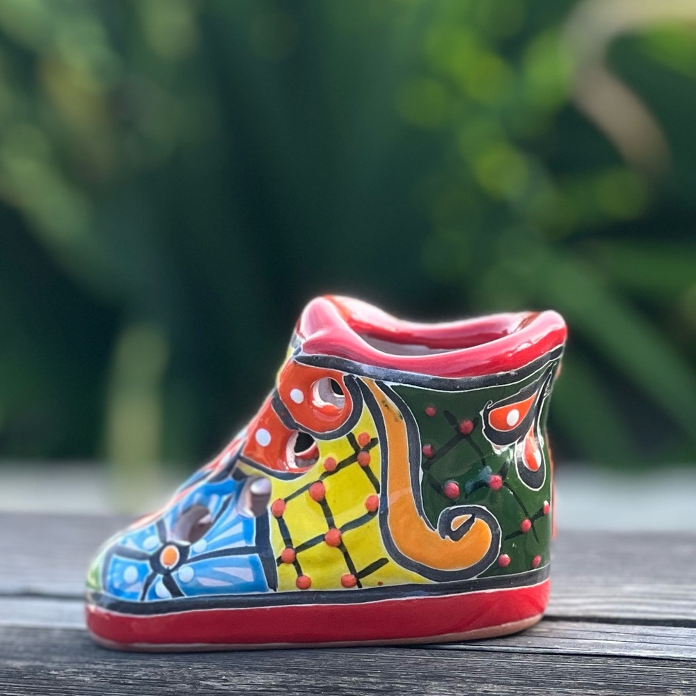 MEXICAN Talavera style shoe planter - Picture 11 of 11